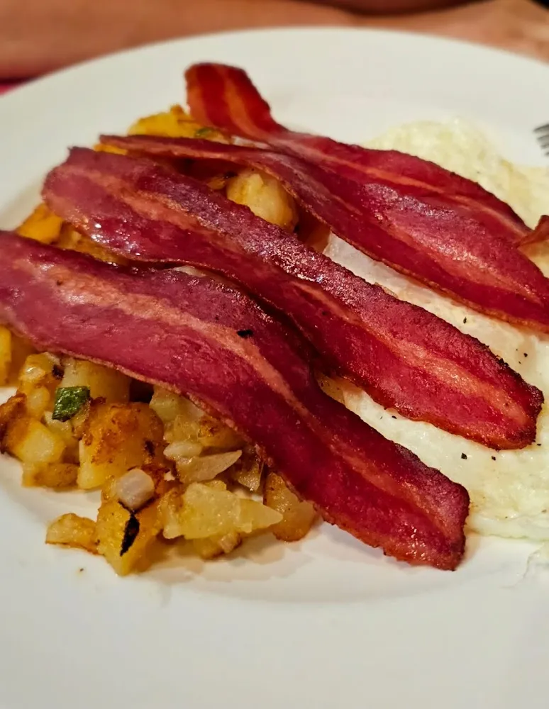 Scrambled Eggs with Turkey Bacon and Home Fries